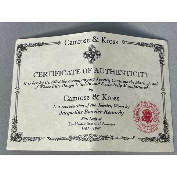 Camrose & Kross Pendant Necklace JBK Gold Tone Jacqueline Kennedy Reproduction - Picture 10 of 11